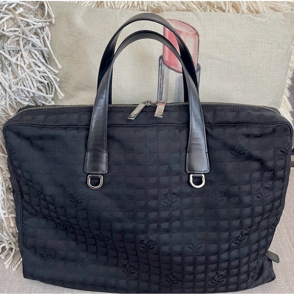 ⭐️COA⭐️ CHANEL New Travel-Line Laptop Case W/D- Rings⭐️GORGEOUS & Very Clean⭐️